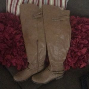 Knee boots size 8